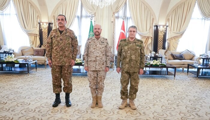 Chief of Defence Forces (CDF) Field Marshal Asim Munir, Saudi Chief of General Staff General Fayyadh Bin Hamed Al-Ruwaili and Turkish Chief of General Staff General Selçuk Bayraktaroglu pose for a picture at the meeting on September 25, 2026. — X@TSKGnkur