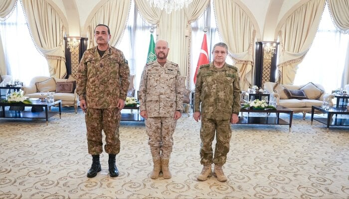 Pakistan, Saudi Arabia, Turkiye hold urgent military chiefs' meeting amid Houthi attacks
