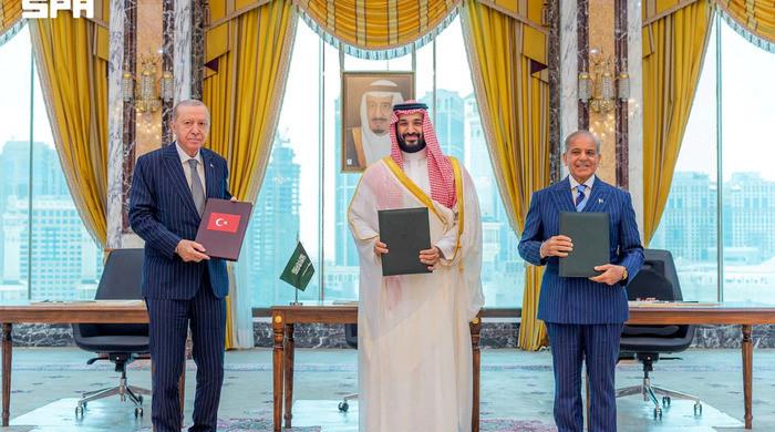 Pact with Pakistan and Saudi could expand to Muslim world, Iran, says Turkish speaker