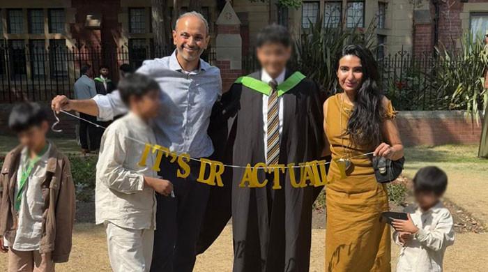 British-Pakistani family racially attacked on London train journey