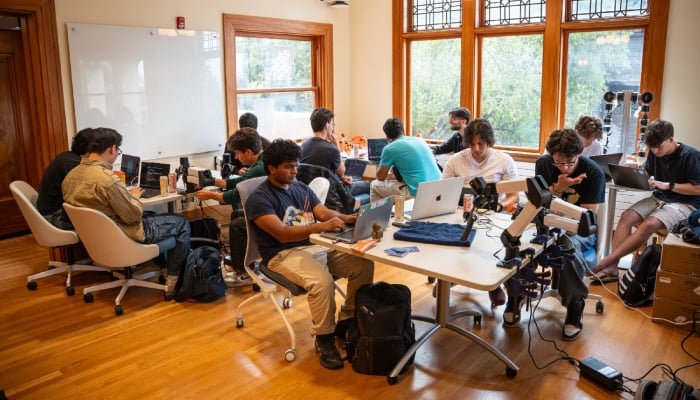 Pakistani robotics data company World Context host first-ever robotics hackathon at the University of California, California, United States. — Geo News