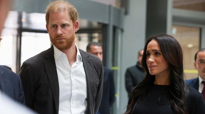Buckingham Palace delivers brutal blow to Harry, Meghan despite peace plan