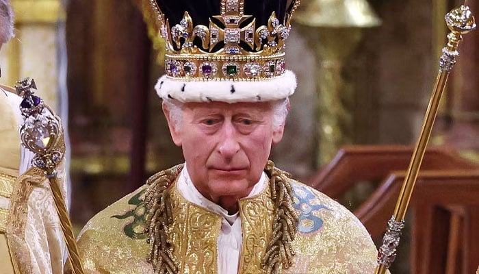 King Charles reign ‘under threat’ just weeks before crucial visit