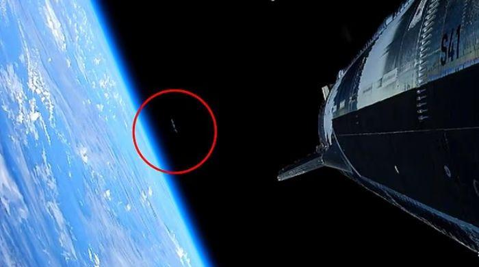 SpaceX livestream captures mysterious object as Starship reaches orbit: Alien mothership?