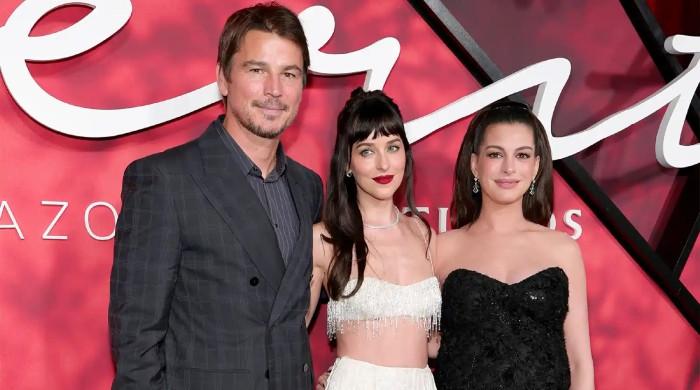 Pregnant Anne Hathaway turns heads at 'Verity' premiere