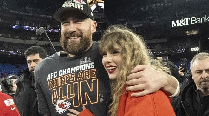 Travis Kelce shares glowing review for Taylor Swift's new 'Encore'