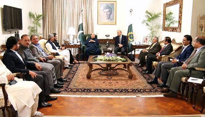 Prime Minister Shehbaz Sharif (Centre right) holds a meeting with President Asif Zardari (Centre left) at Aiwan-e-Saddar, Islamabad, October 1, 2026. — President Office