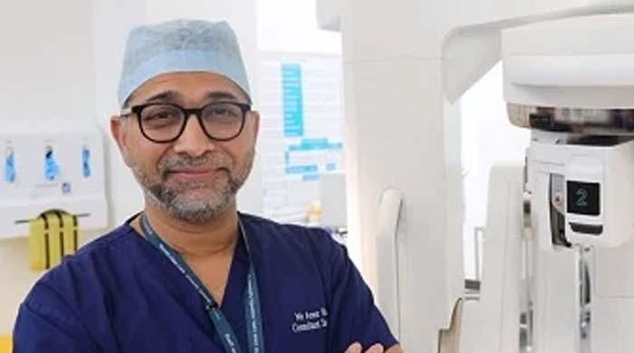 British-Pakistani surgeon sets new UK record with single-port robotic surgery