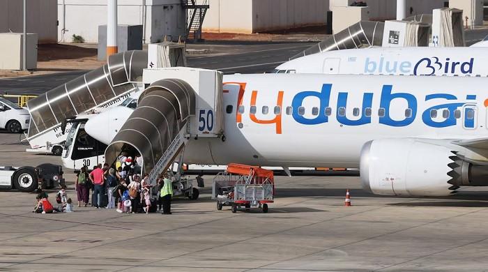 'Plumber' helped save plunging Flydubai jet after co-pilot attacked pilot, reveals Trump