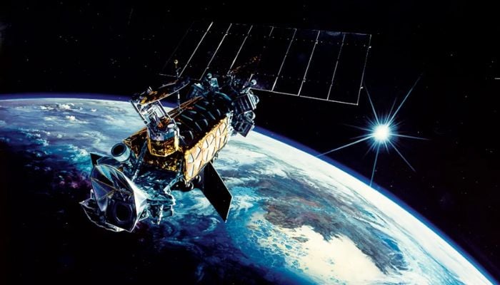 US spy satellite mysteriously breaks apart in Space: Has Space War already started?