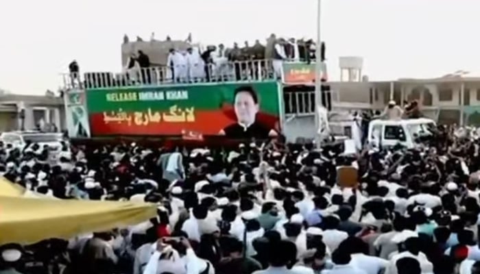 Supporters of Pakistan Tehreek-e-Insaf gather as party begins its long march towards Islamabad from Khyber Pakhtunkhwa’s Lakki Marwat on October 4, 2026. — Geo News