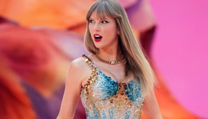The Banshees of Inisherin actor and The Fifty Shades of Grey actress could be heard passionately arguing in a music video