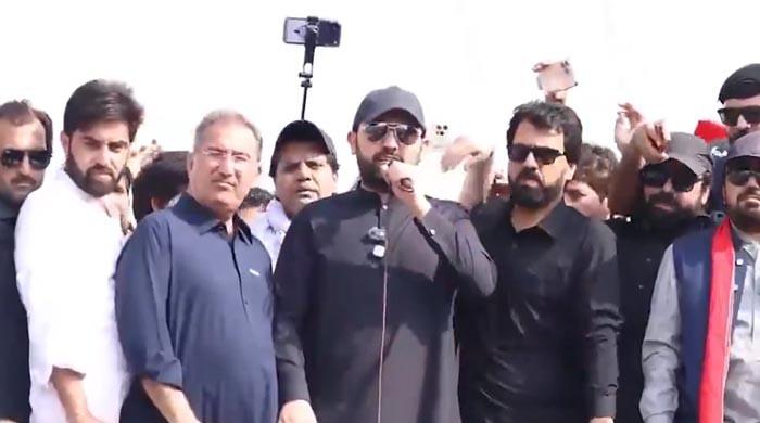 CM Afridi-led convoy to head to Kohat next as Gohar accuses Centre of sabotaging talks