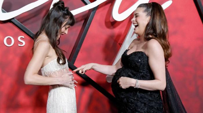Anne Hathaway apologises after viral ‘Verity' red carpet moment