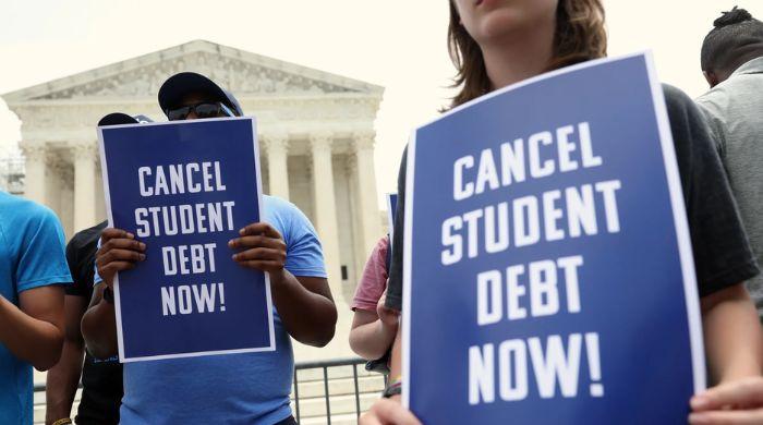 Student loan forgiveness backlog tops 880,000 as processing stalls