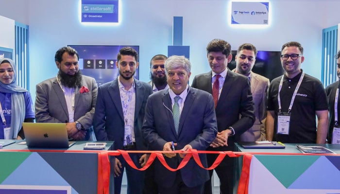 Pakistan’s Ambassador to the UAE Shafqat Ali Khan inaugurates the Pakistan Pavilion at AI Everything Global 2026 in Dubai, showcasing Pakistans growing capabilities in artificial intelligence and emerging technologies on October 6, 2026. — PID