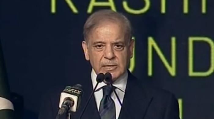 PM Shehbaz links fresh talks with PTI to end of Islamabad long march
