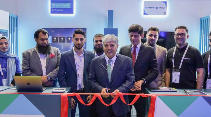 Pakistan showcases AI and technology products in Abu Dhabi
