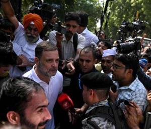 India opposition leaders briefly detained in election protest