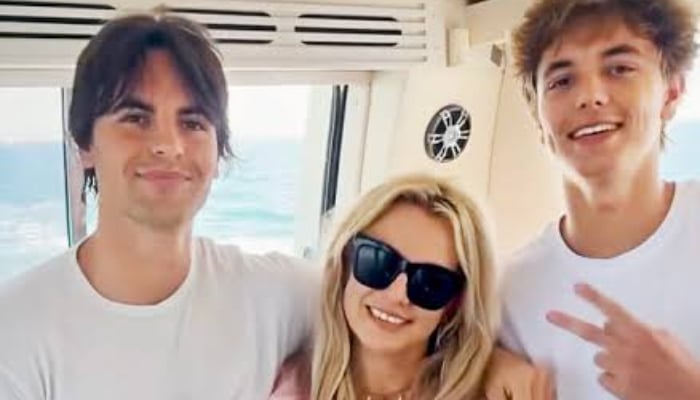 Britney Spears shares rare photo with sons Sean Preston and Jayden