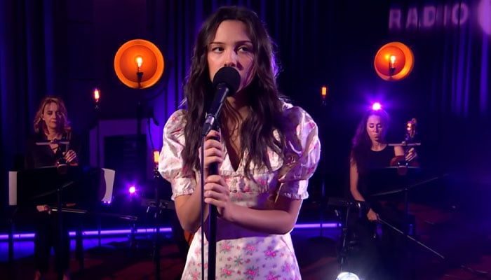 Olivia Rodrigo debuts Hunger Games song live at Unraveled tour