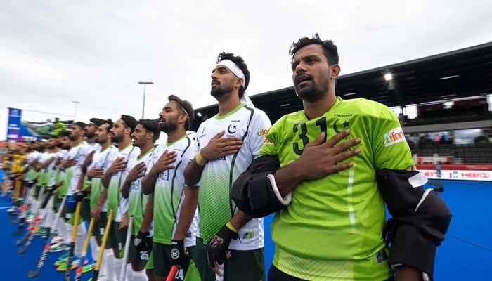 Pakistan players sing the national anthem ahead of their FIH Hockey World Cup 2026 match against Wales at the Wagener Hockey Stadium in the Netherlands on August 17, 2026. — FIH