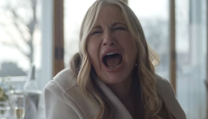 Jennifer Coolidge returning in The Watcher Season 2