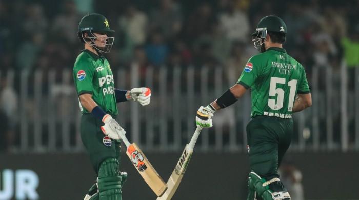 First T20I: Farhan, Sadaqat power Pakistan to four-wicket win over Sri Lanka
