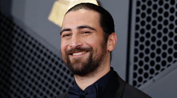 Noah Kahan excites fans for Grammy Awards with brand new performance