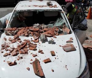 7.7-magnitude earthquake rocks southern Panama, damages homes, halts flights