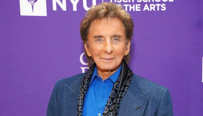 Barry Manilow suffers another health blow one day after stage return