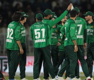 Pakistan seal series with 82-run win over Sri Lanka in second T20I