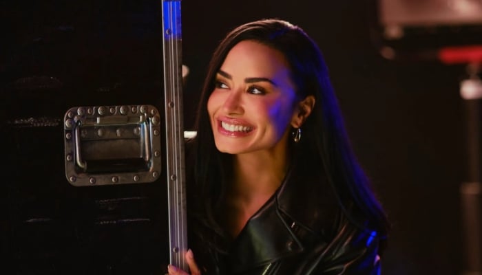 Demi Lovato parties with Charli xcx, Khloé Kardashian and Kesha