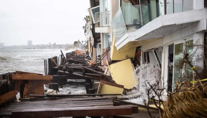Storm Rachel damages beach homes in Southern California as coastal threats continue