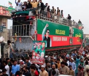 PTI misses opportunity to save its govt, secure concessions for Imran