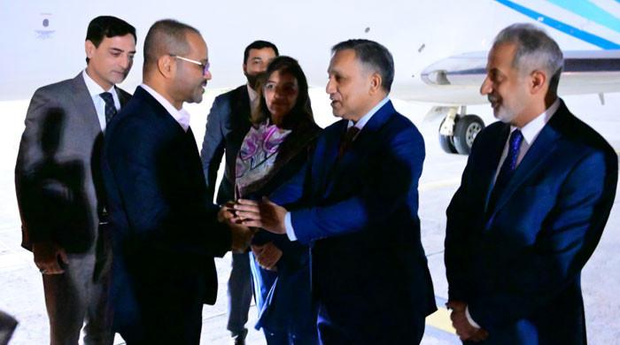 Oman FM Albusaidi begins Pakistan visit for JMC, talks with DPM Dar