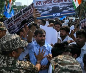 India detains top 'cockroach' leaders after flash protest