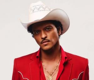 Bruno Mars gets sentimental with sweet message for father