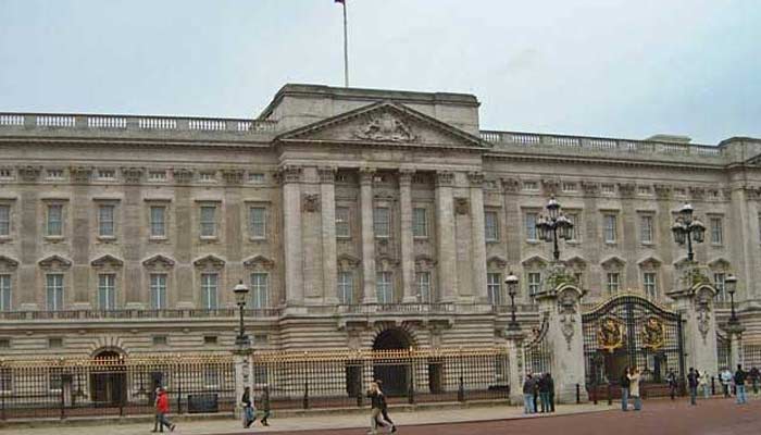 Palace warned of Prince Harry’s secret alliance