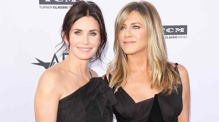 Jennifer Aniston appoints by Courteney Cox for surprising job 