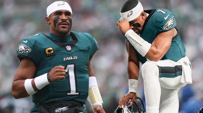 Jalen Hurts' season uncertain amid blood clot concern, ex-NFL doctor explains key factor