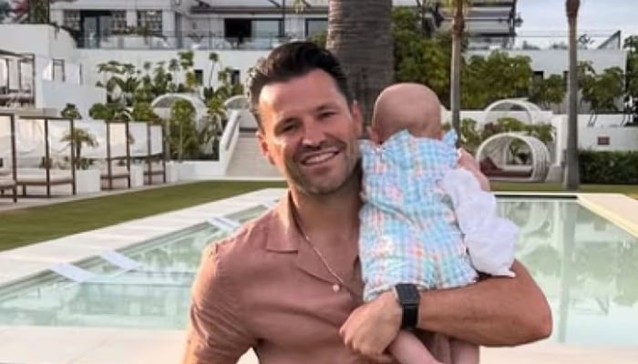 The doting fathers adorable family post prompted fans to flood the comments with sweet messages