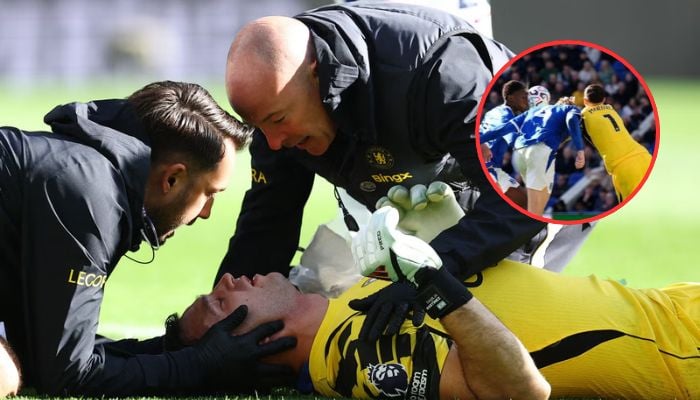 Chelseas Emi Martinez receives oxygen, stretchered off after collision with Everton star