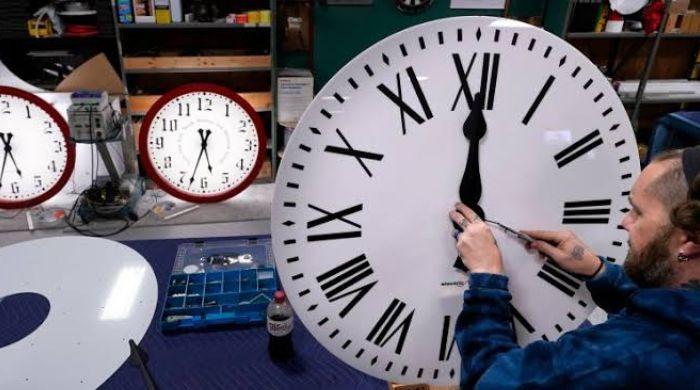 When do clocks fall back in 2026? What to know before November 1