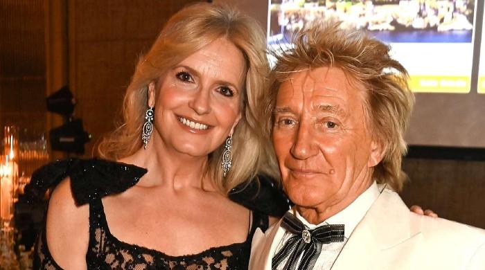 Sir Rod Stewart breaks silence on health after heart surgery