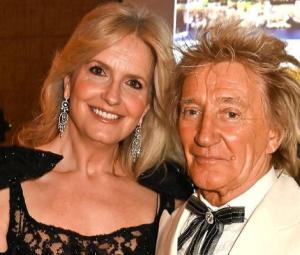 Sir Rod Stewart breaks silence on health after heart surgery