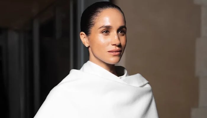Meghan Markle receives shocking message: Forget your title