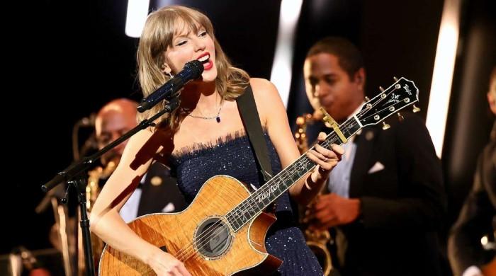 Taylor Swift fans peep 'TS13' clue during Academy Museum Gala 