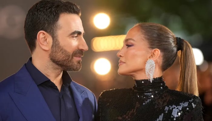 Jennifer Lopez’s new romance with co-star leaves fans ‘stunned’