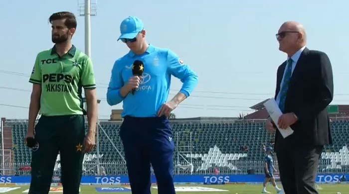England elect to field first against Pakistan in second ODI tri-series match